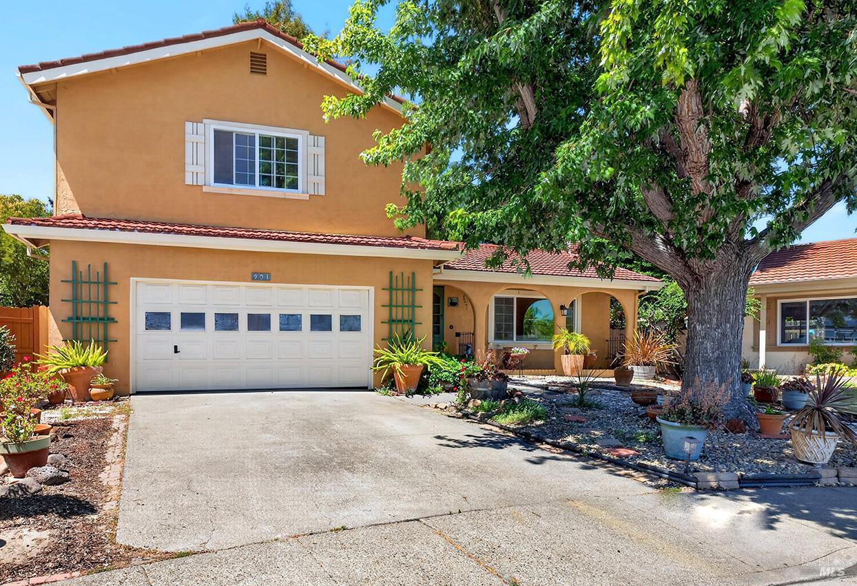 901 Catalpa Way Petaluma CA 94954