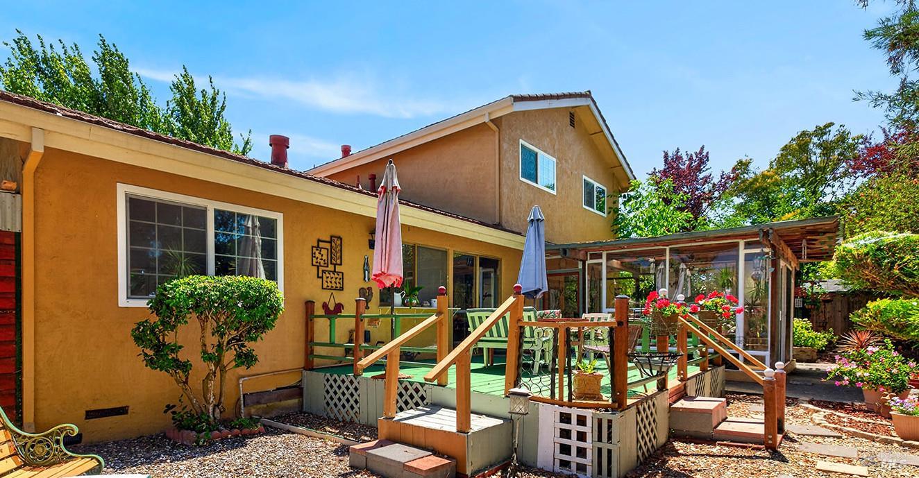 901 Catalpa Way Petaluma CA 94954