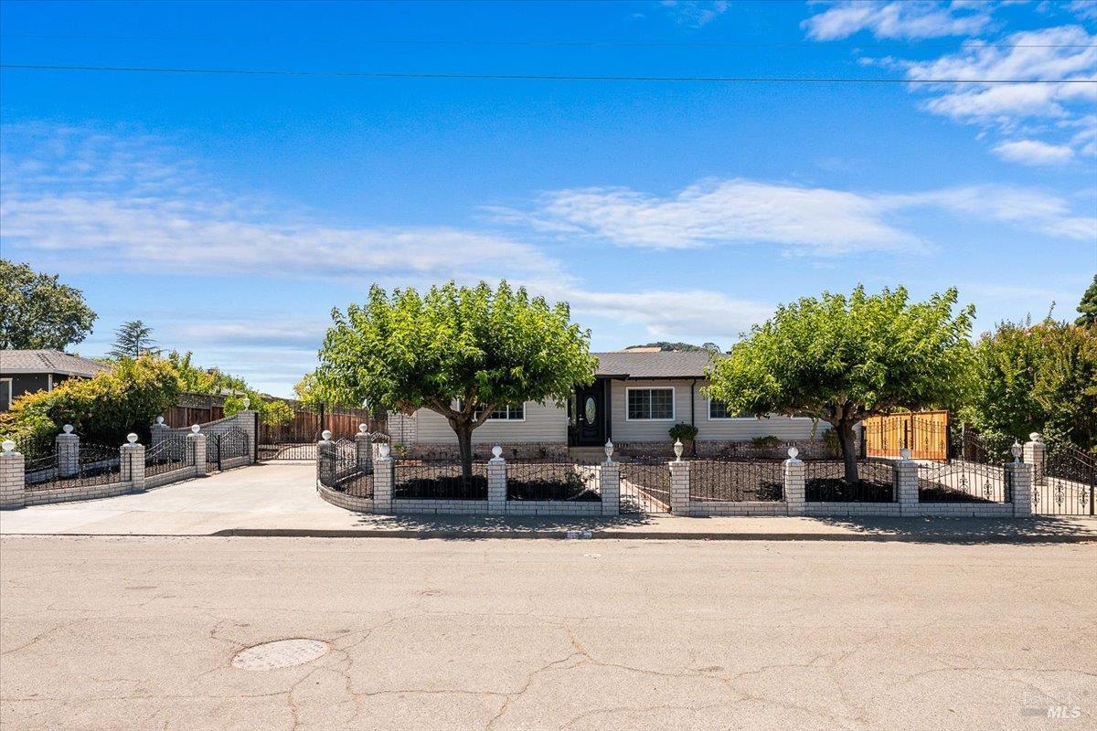 34 Devonshire Drive Novato CA 94947