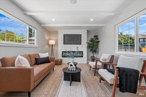 34 Devonshire Drive Novato CA 94947