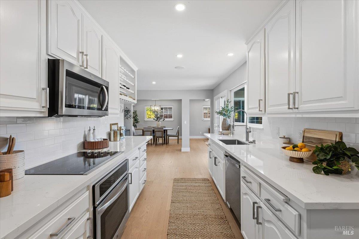 34 Devonshire Drive Novato CA 94947