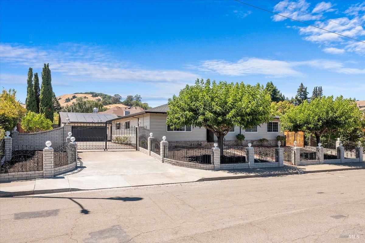34 Devonshire Drive Novato CA 94947