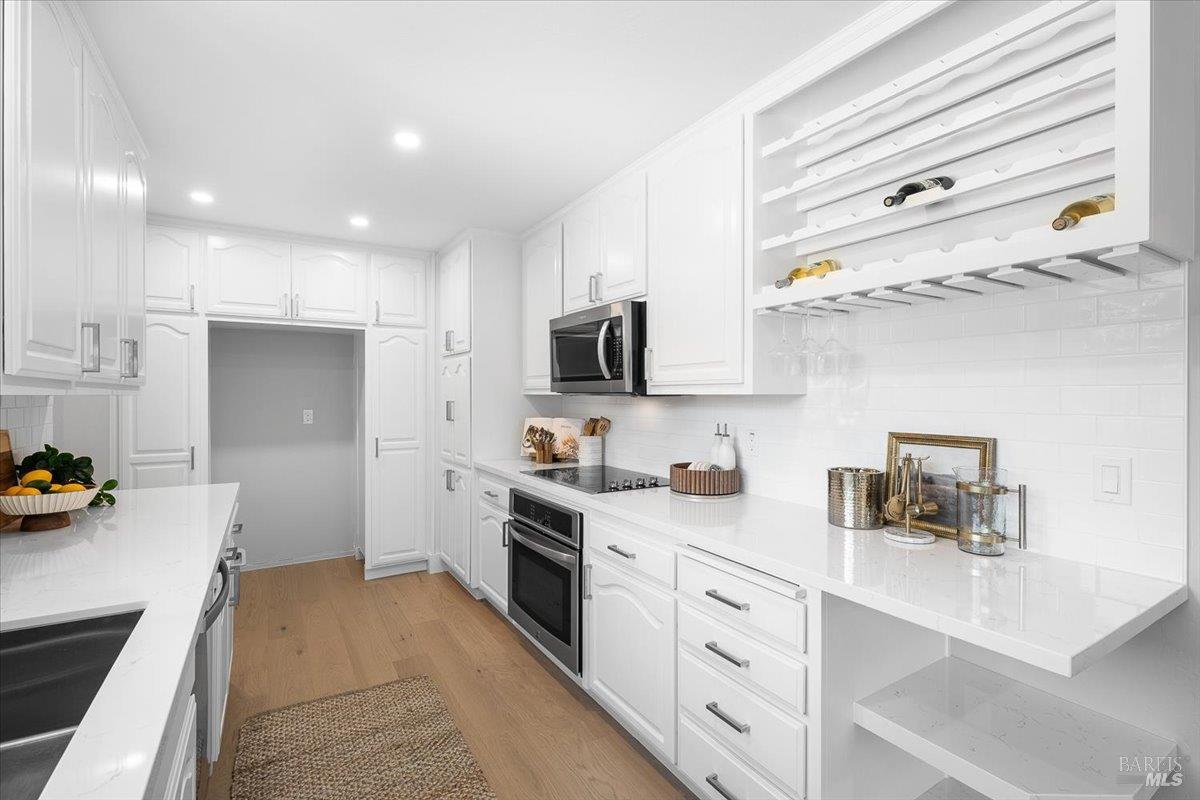34 Devonshire Drive Novato CA 94947