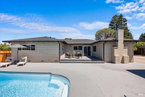 34 Devonshire Drive Novato CA 94947