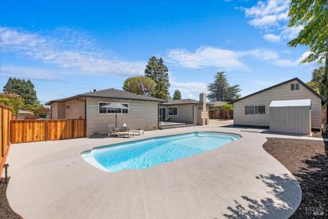34 Devonshire Drive Novato CA 94947