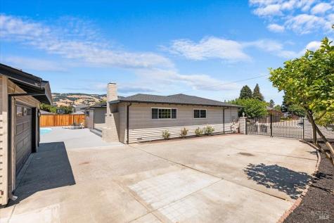 34 Devonshire Drive Novato CA 94947