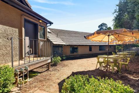 2591 Del Rosa Avenue Santa Rosa CA 95409