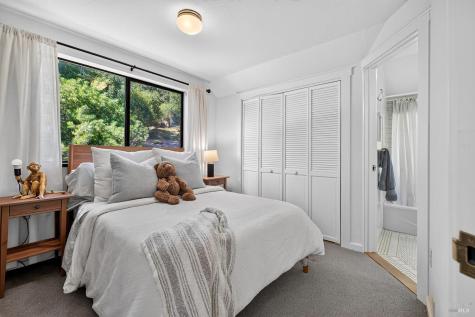 2591 Del Rosa Avenue Santa Rosa CA 95409