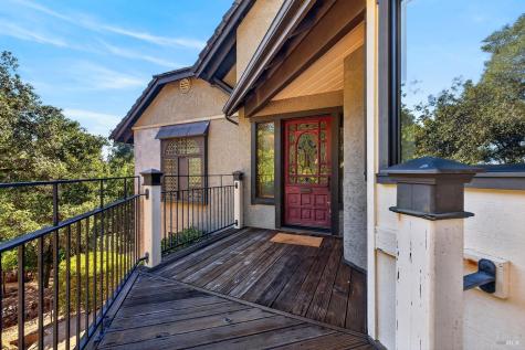 2591 Del Rosa Avenue Santa Rosa CA 95409