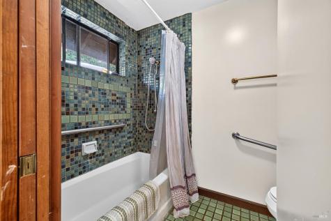 2591 Del Rosa Avenue Santa Rosa CA 95409