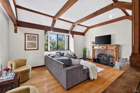 2591 Del Rosa Avenue Santa Rosa CA 95409