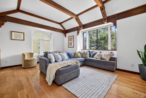2591 Del Rosa Avenue Santa Rosa CA 95409