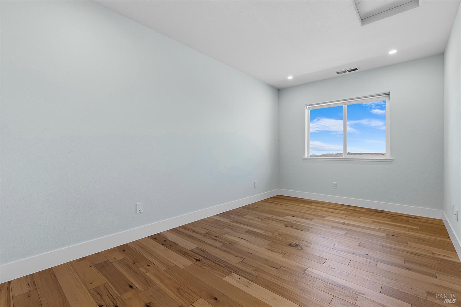 1475 Los Alamos Road Santa Rosa CA 95409