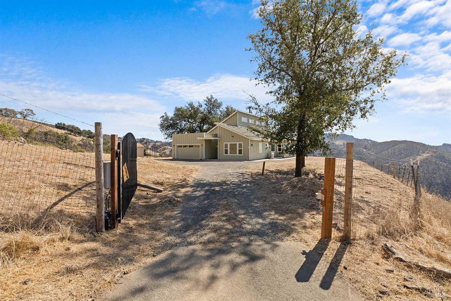 1475 Los Alamos Road Santa Rosa CA 95409