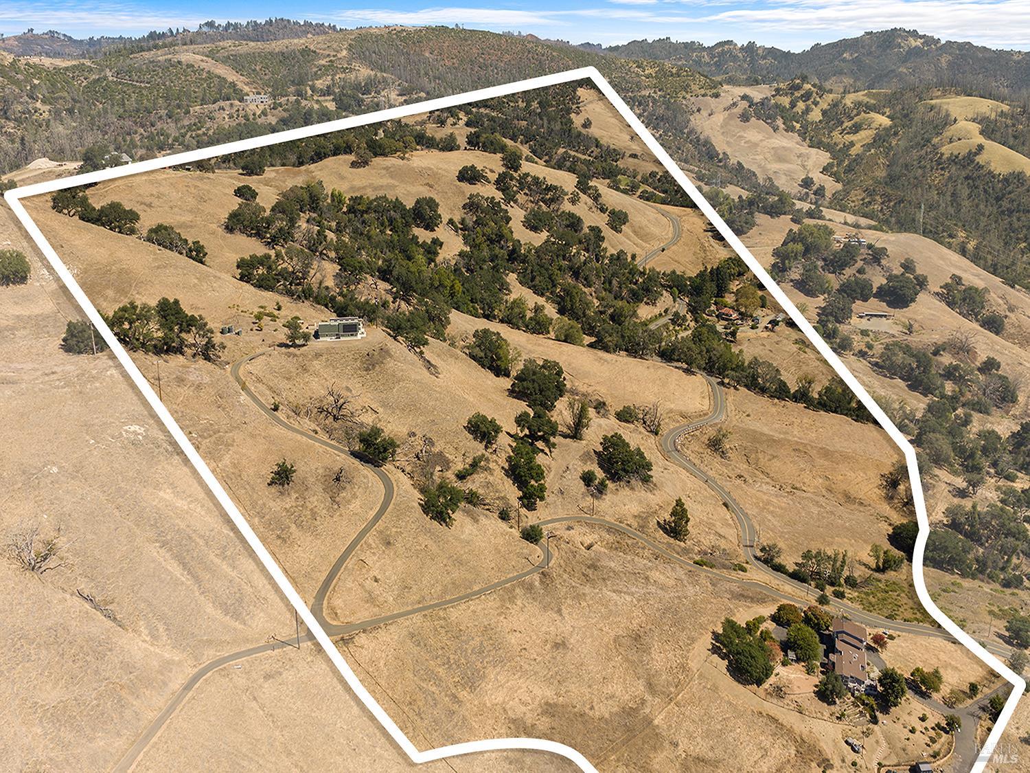1475 Los Alamos Road Santa Rosa CA 95409