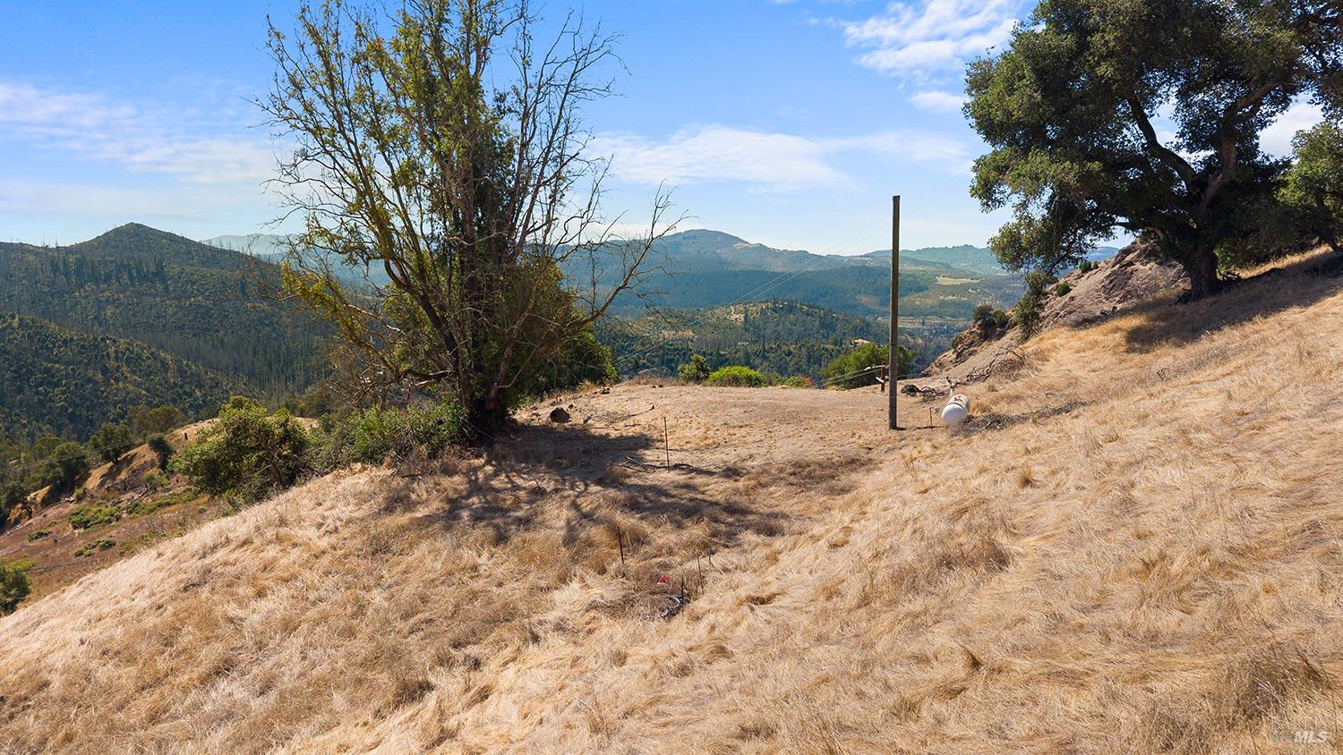 1475 Los Alamos Road Santa Rosa CA 95409