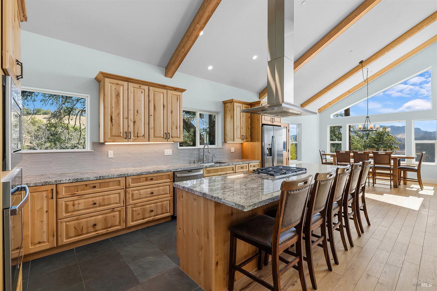1475 Los Alamos Road Santa Rosa CA 95409