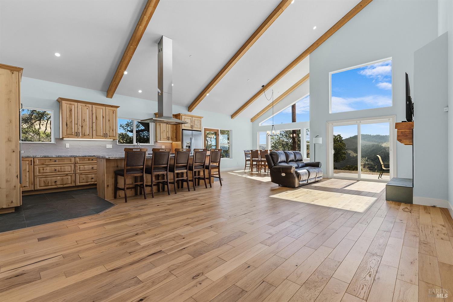 1475 Los Alamos Road Santa Rosa CA 95409