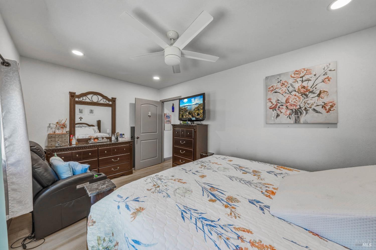 3676 Madrone Street Clearlake CA 95422