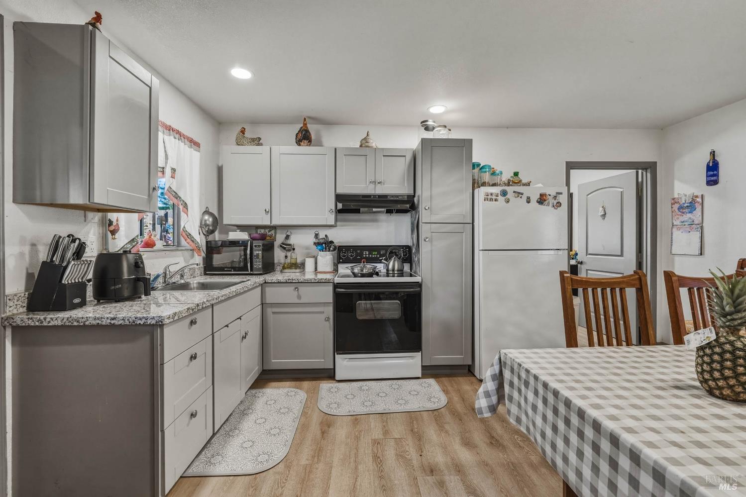3676 Madrone Street Clearlake CA 95422