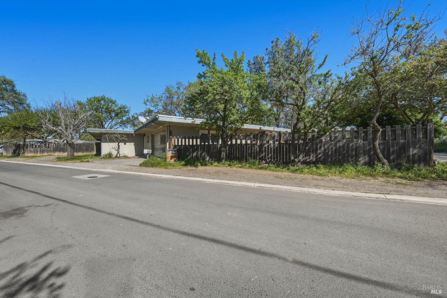 3676 Madrone Street Clearlake CA 95422