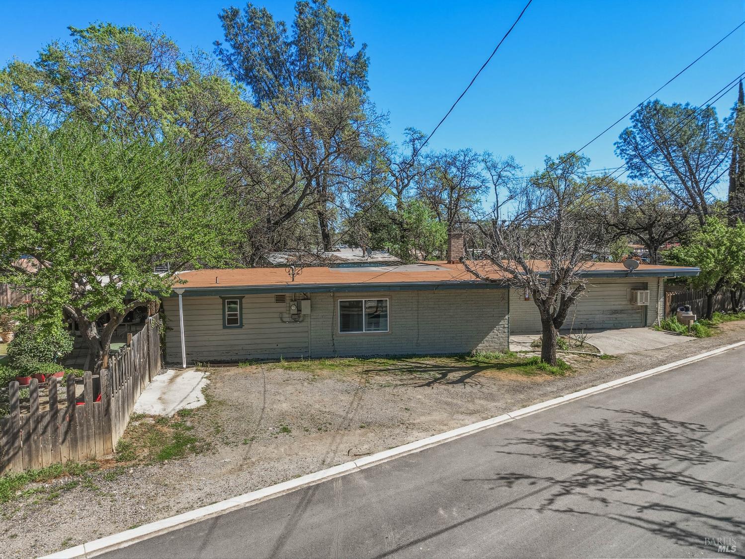 3676 Madrone Street Clearlake CA 95422