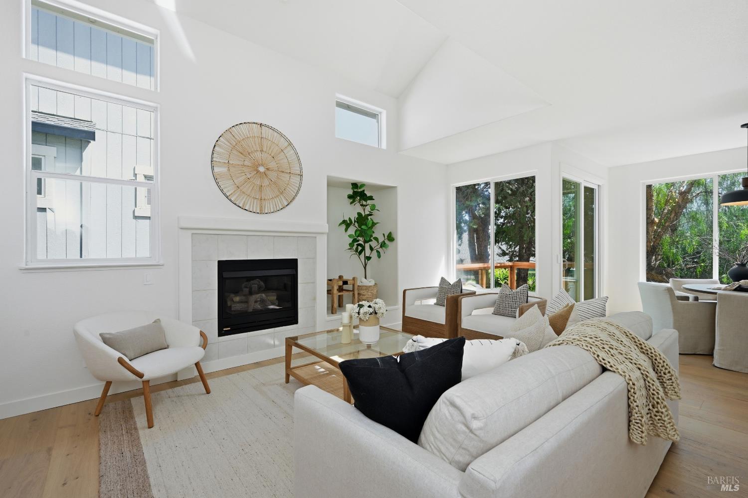 5682 Raters Drive Santa Rosa CA 95409