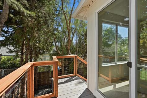 5682 Raters Drive Santa Rosa CA 95409