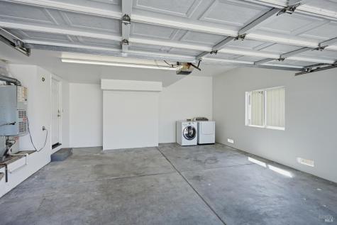 5682 Raters Drive Santa Rosa CA 95409