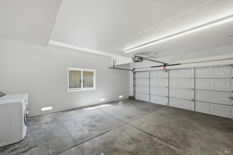 5682 Raters Drive Santa Rosa CA 95409
