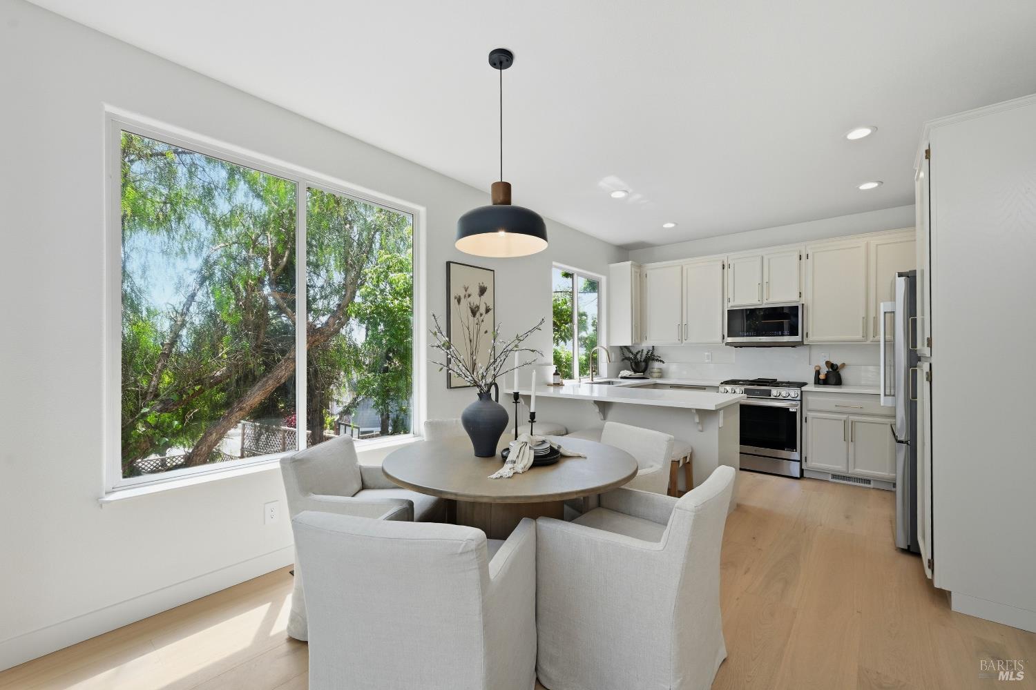 5682 Raters Drive Santa Rosa CA 95409