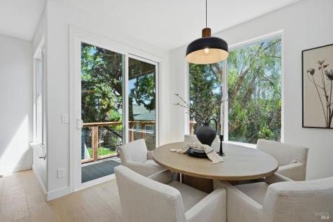 5682 Raters Drive Santa Rosa CA 95409