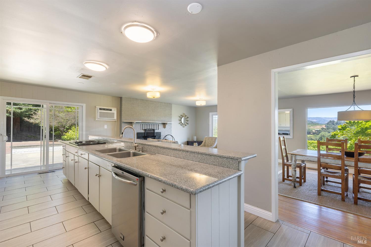 3025 W Dry Creek Road Healdsburg CA 95448