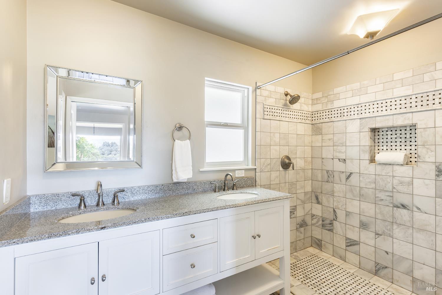 3025 W Dry Creek Road Healdsburg CA 95448