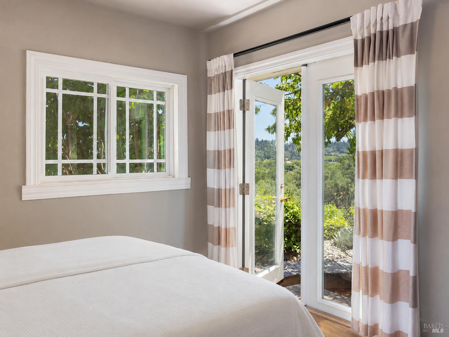 3025 W Dry Creek Road Healdsburg CA 95448