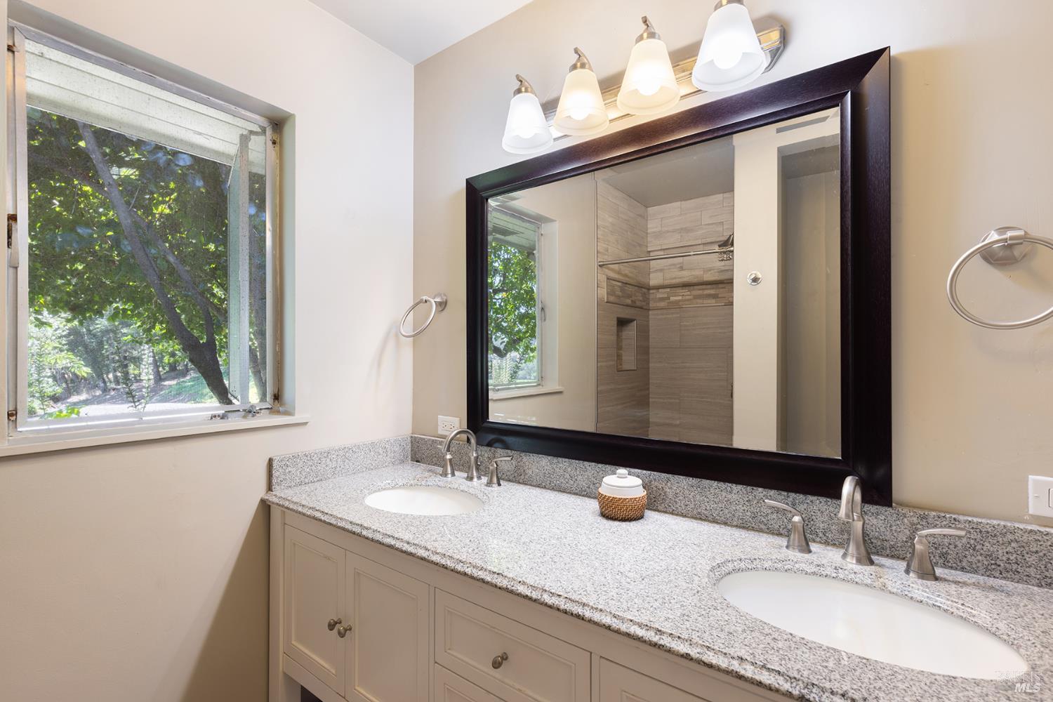 3025 W Dry Creek Road Healdsburg CA 95448