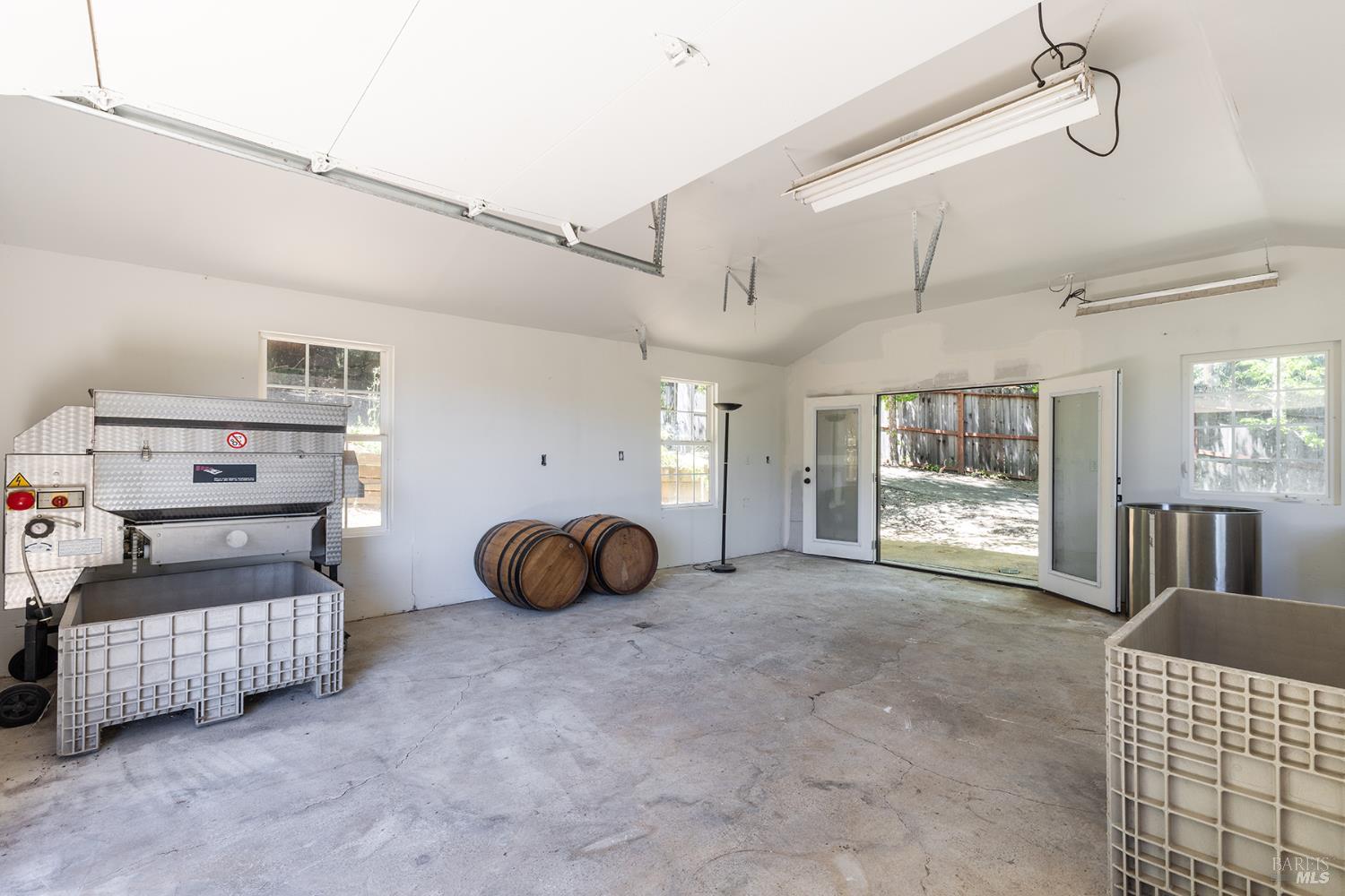 3025 W Dry Creek Road Healdsburg CA 95448