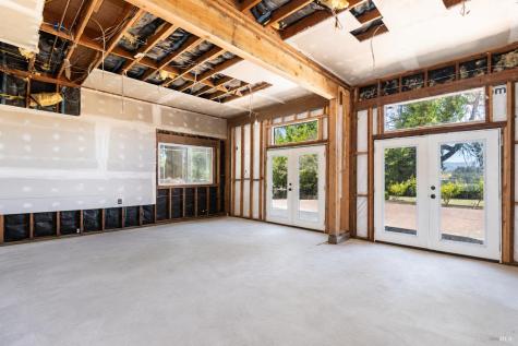 3025 W Dry Creek Road Healdsburg CA 95448