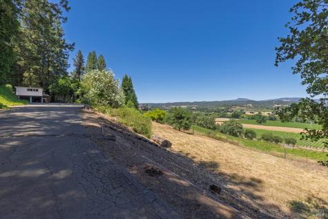 3025 W Dry Creek Road Healdsburg CA 95448