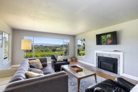 3025 W Dry Creek Road Healdsburg CA 95448