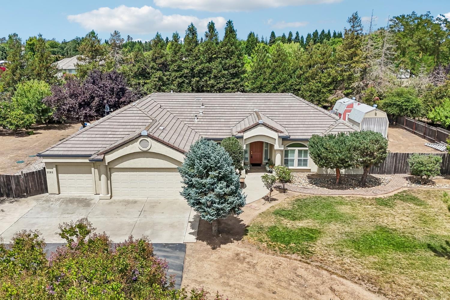 3293 E Woodson Avenue Acampo CA 95220