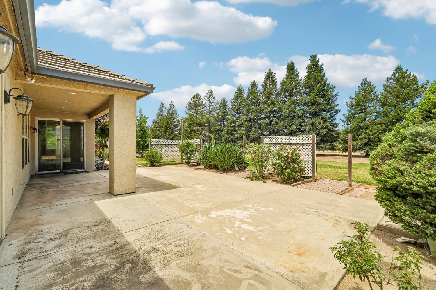 3293 E Woodson Avenue Acampo CA 95220