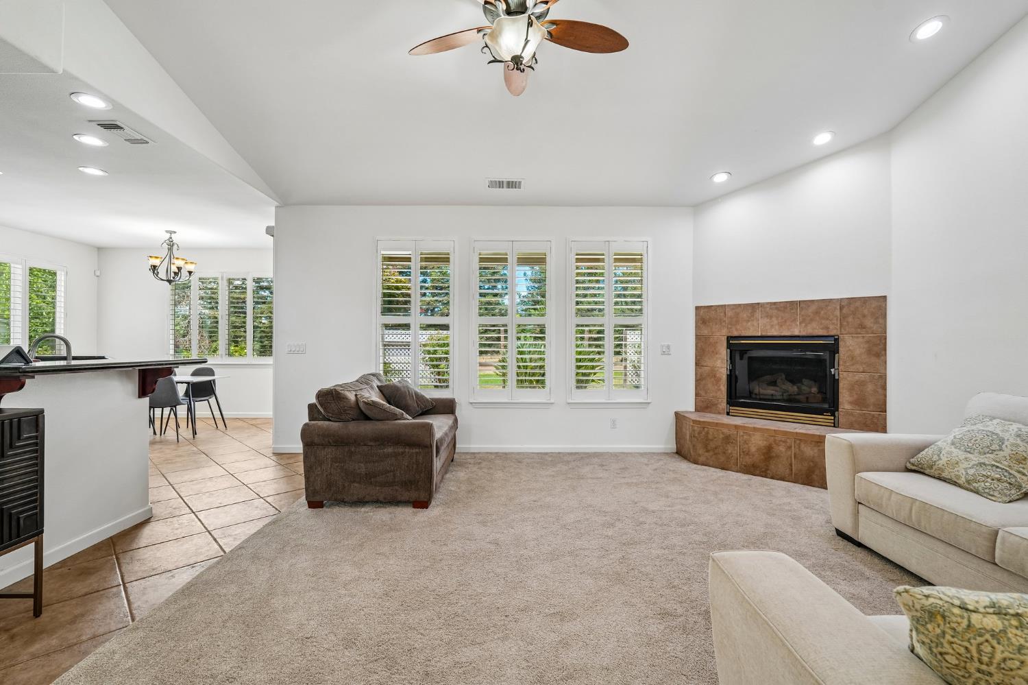 3293 E Woodson Avenue Acampo CA 95220