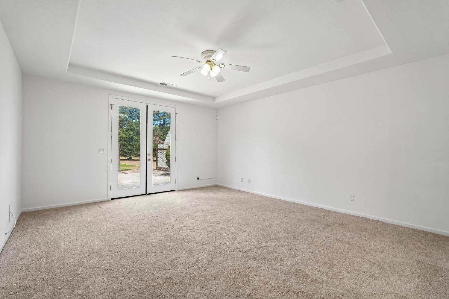3293 E Woodson Avenue Acampo CA 95220