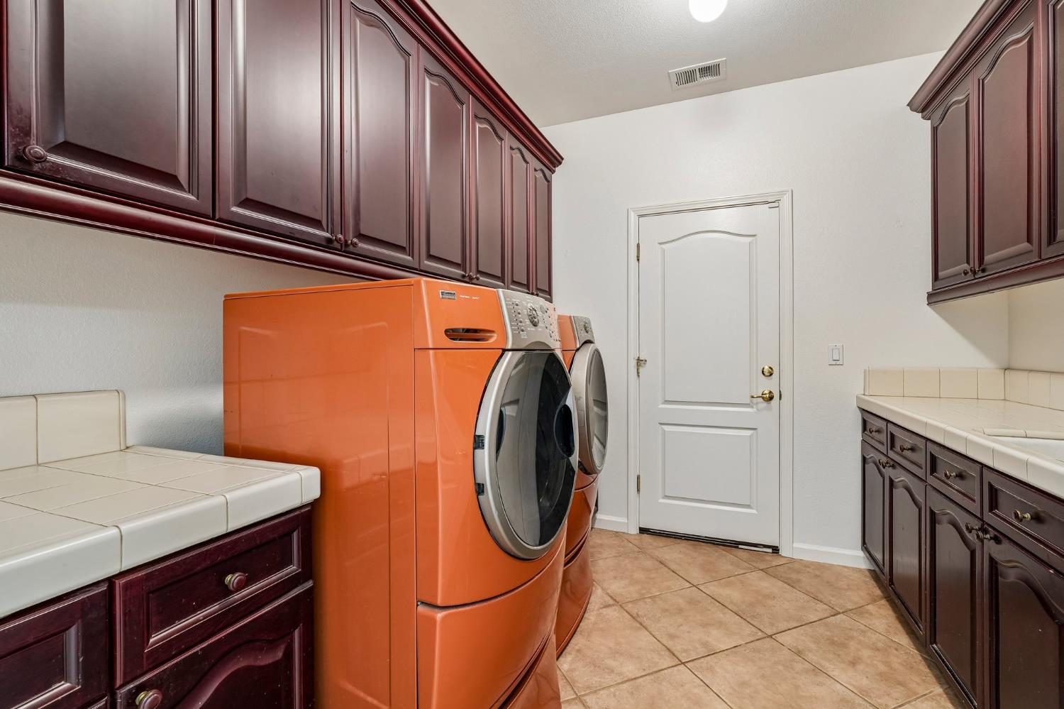 3293 E Woodson Avenue Acampo CA 95220
