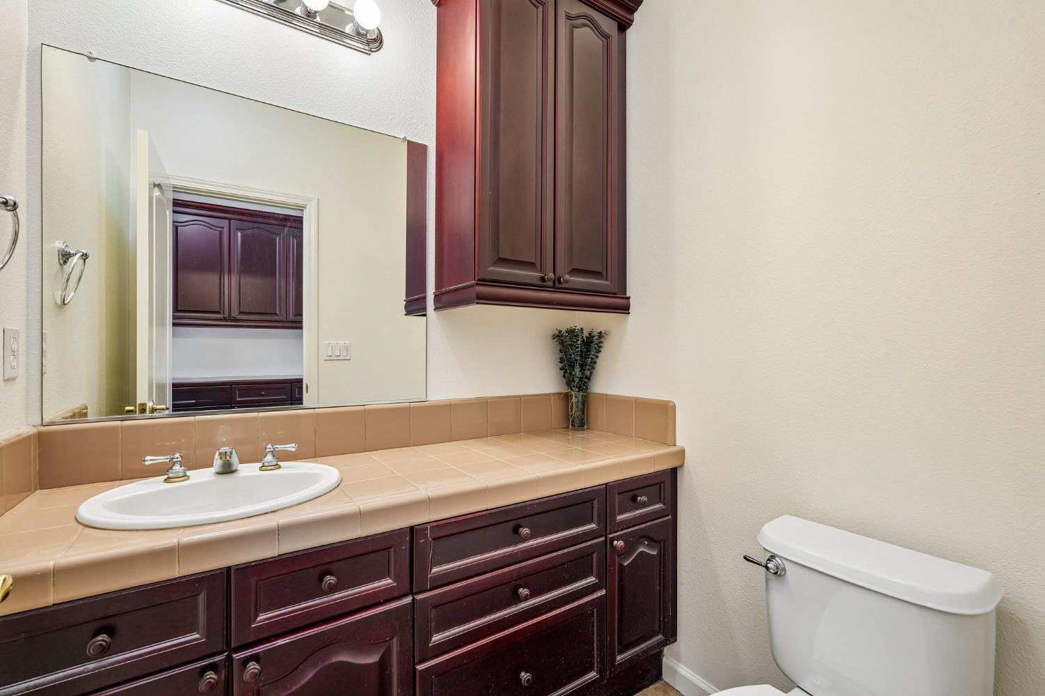 3293 E Woodson Avenue Acampo CA 95220