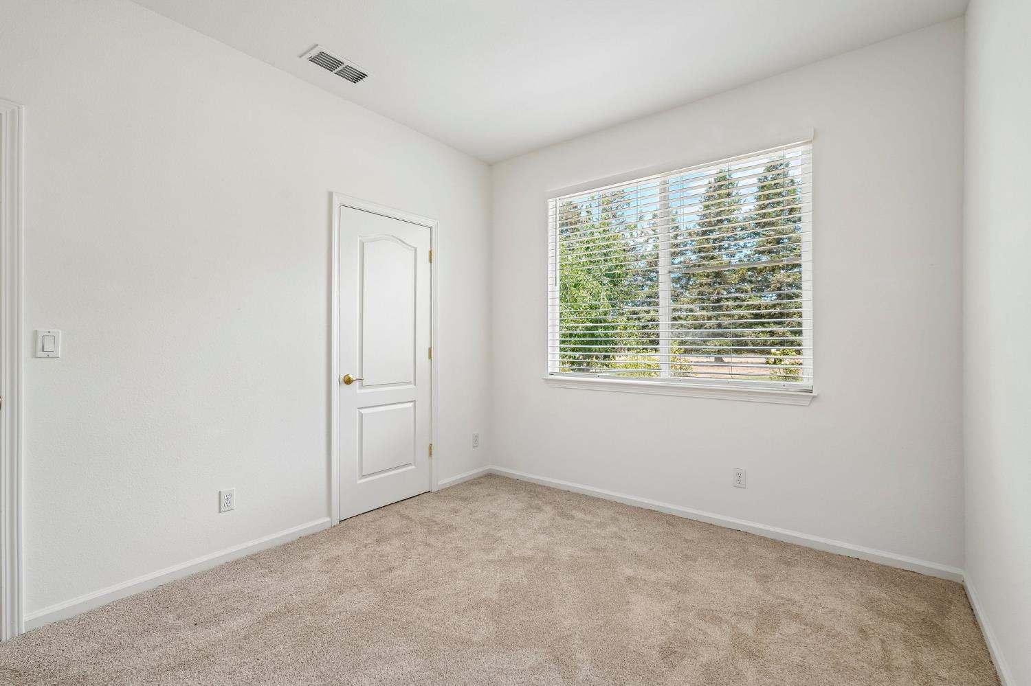 3293 E Woodson Avenue Acampo CA 95220
