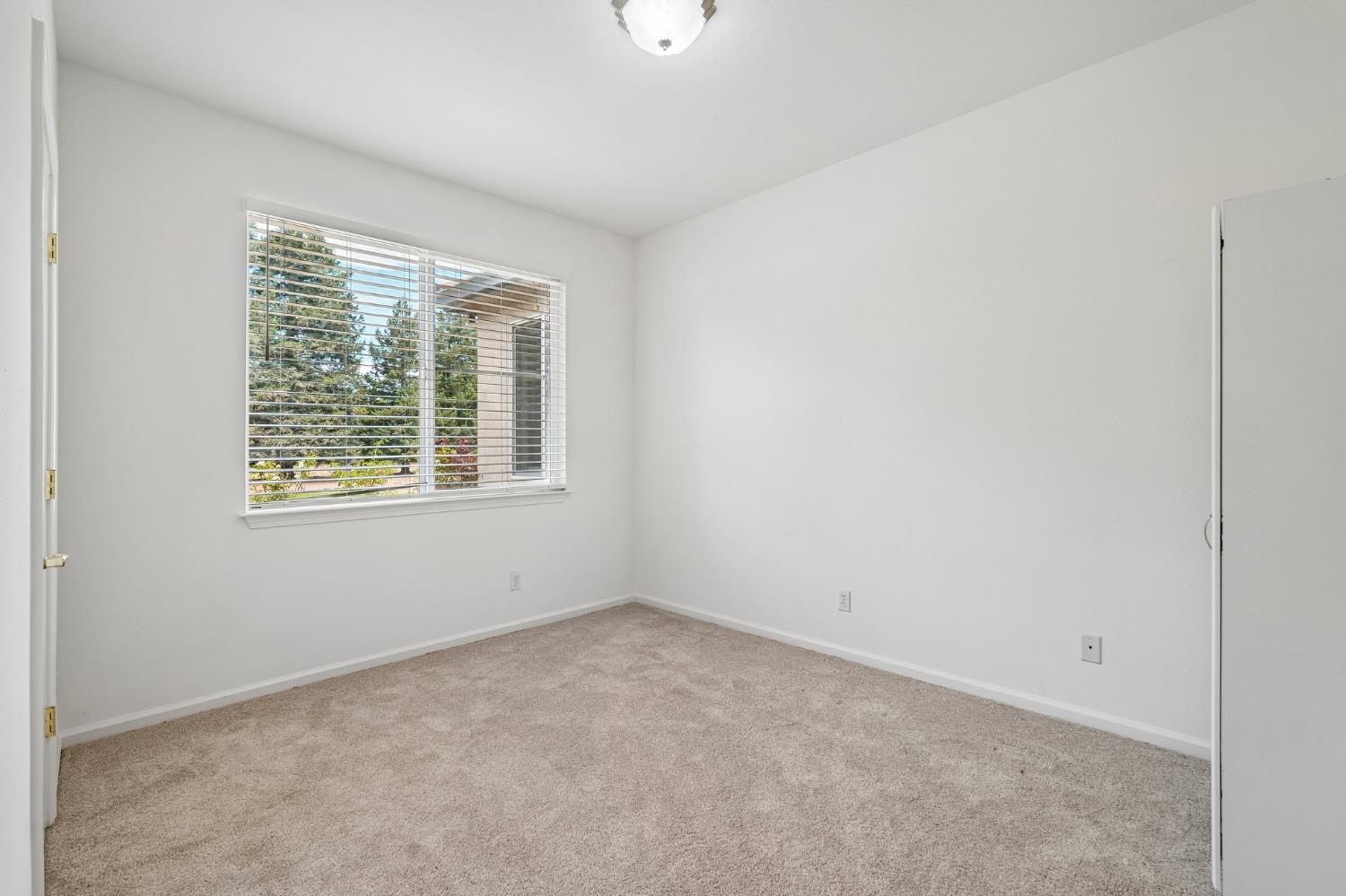 3293 E Woodson Avenue Acampo CA 95220
