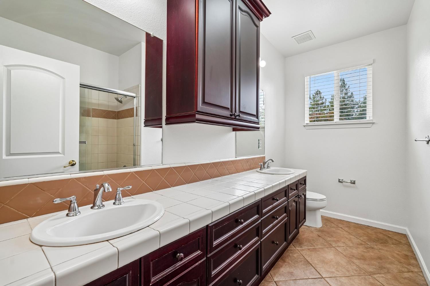 3293 E Woodson Avenue Acampo CA 95220