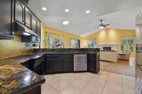 5828 Owl Hill Avenue Santa Rosa CA 95409